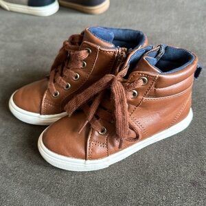 Toddler Cat & Jack boots